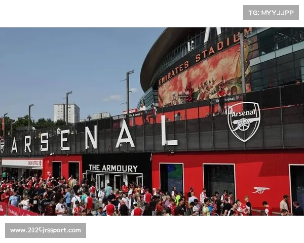 球迷热潮:英超比赛日体验与球场旅游新风尚