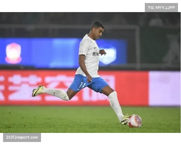 武汉三镇外援阿齐兹已返回中国，结束国家队比赛任务归队